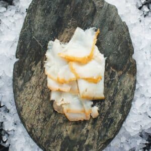 Koldrøget hellefisk i skiver